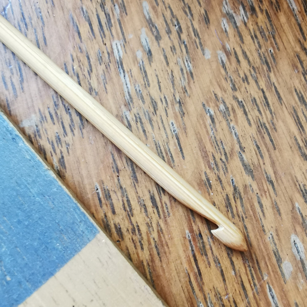Seeknit Mini Bamboo crochet hook