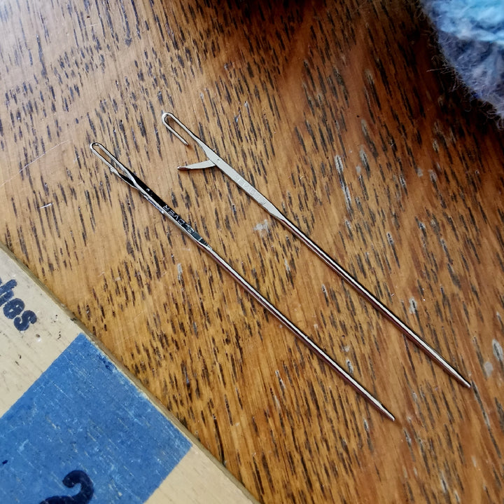 Clover Darning Needles with Latch Hook Eye