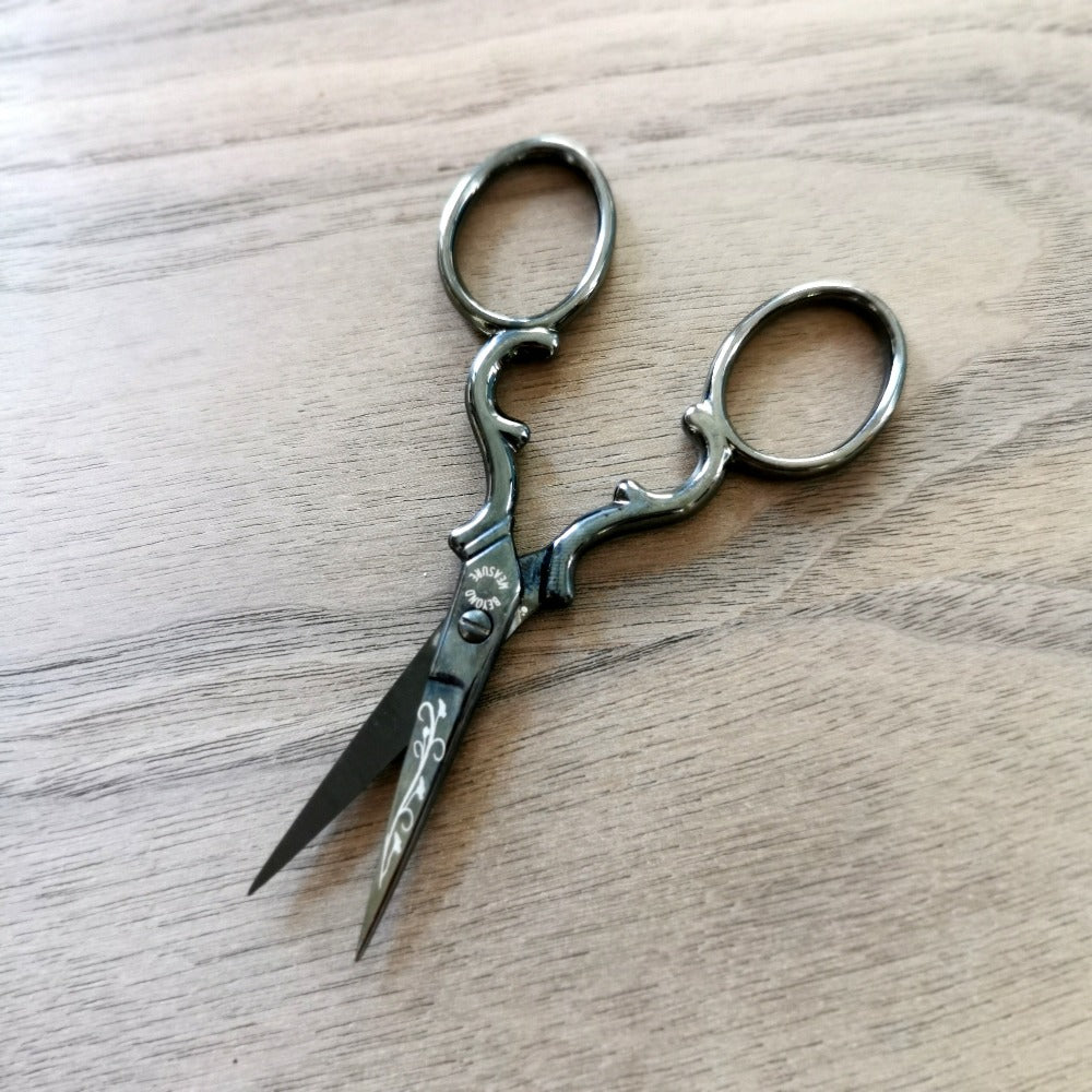 gothic scroll scissors
