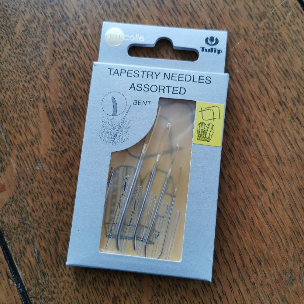 Tulip Bent Tip Tapestry Needles in magnetic pack