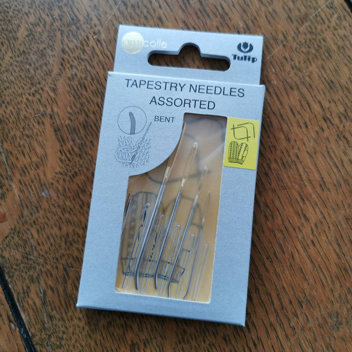 Tulip Bent Tip Tapestry Needles in magnetic pack