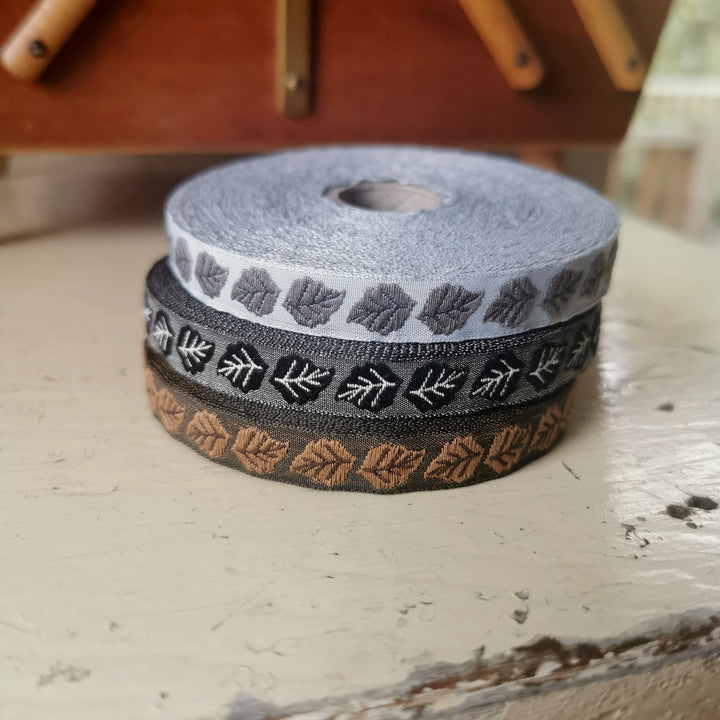 Kafka Leaves Ribbon 10mm wide - per metre