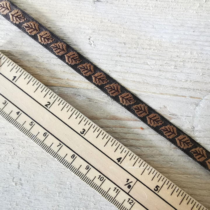Kafka Leaves Ribbon 10mm wide - per metre