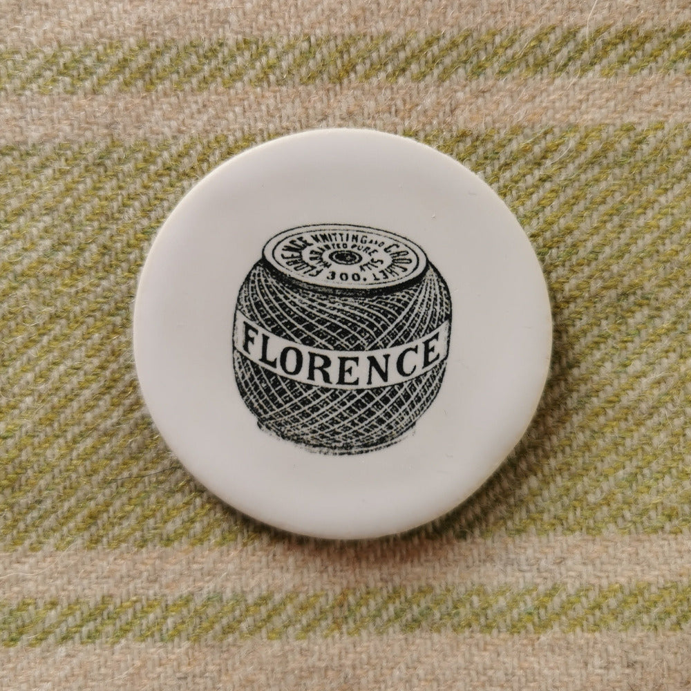 Ceramic Magnetic Needle Minder - Vintage Haberdashery