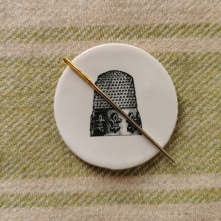 Ceramic Magnetic Needle Minder - Vintage Haberdashery
