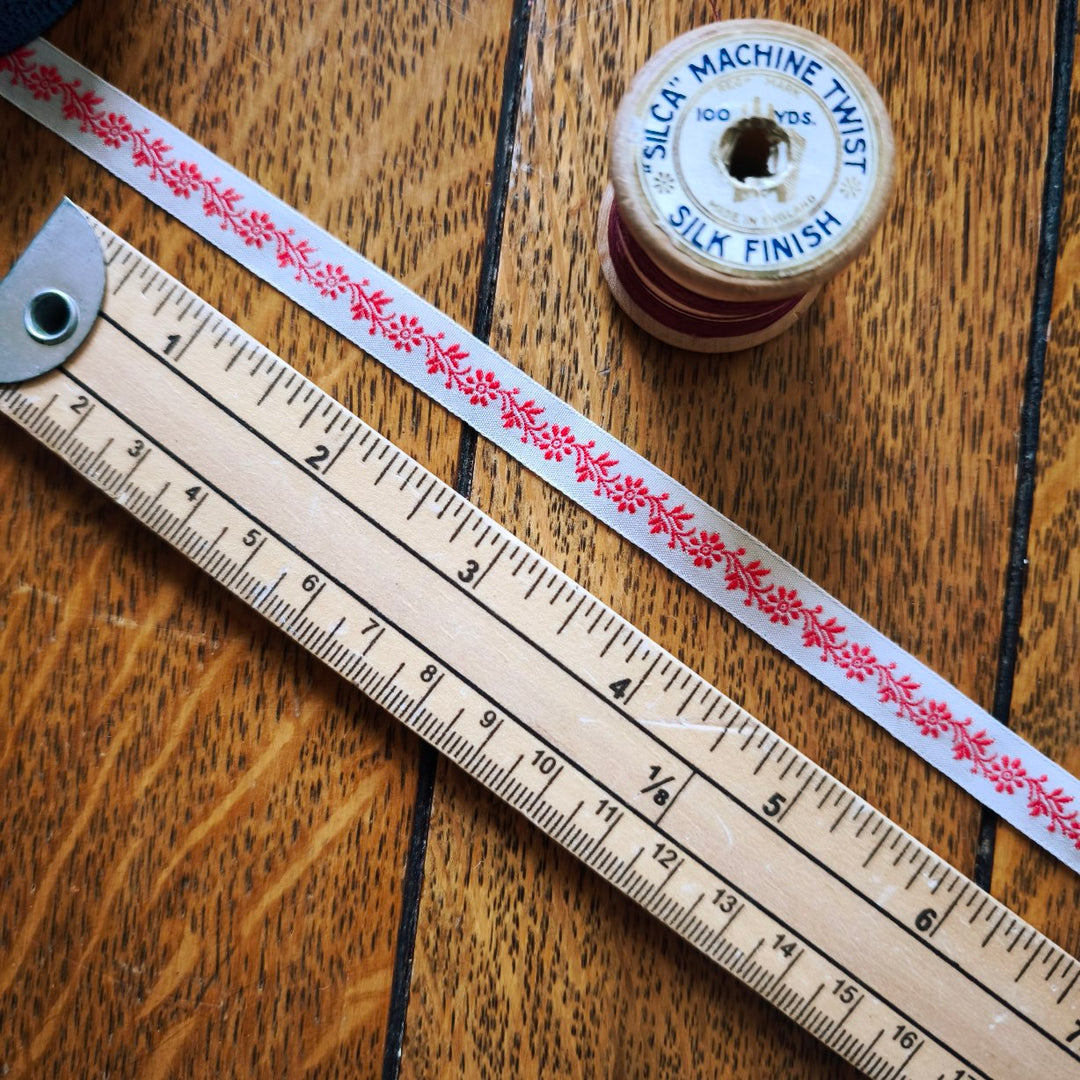 Kafka Ditsy Flower Ribbon 10mm wide - per metre