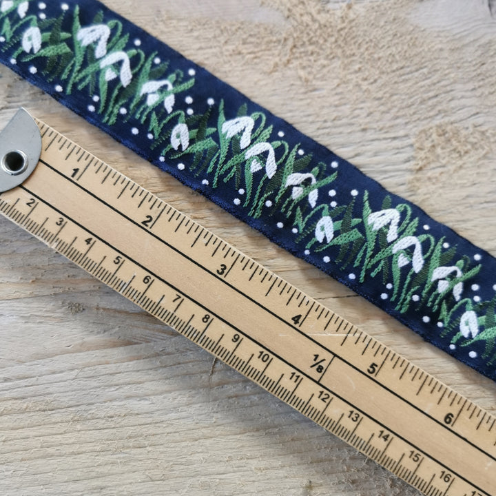 Kafka Snowdrop Ribbon 30mm wide - per 50cm length