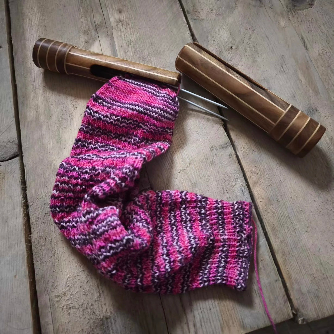 Wooden knitting case for double pointed needles