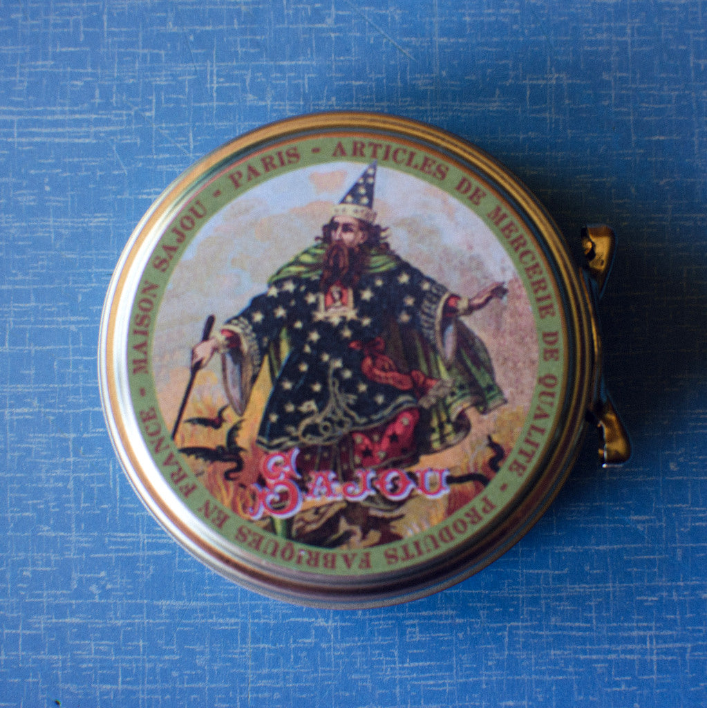 Sajou Tin With Glass Headed Pins - Magician