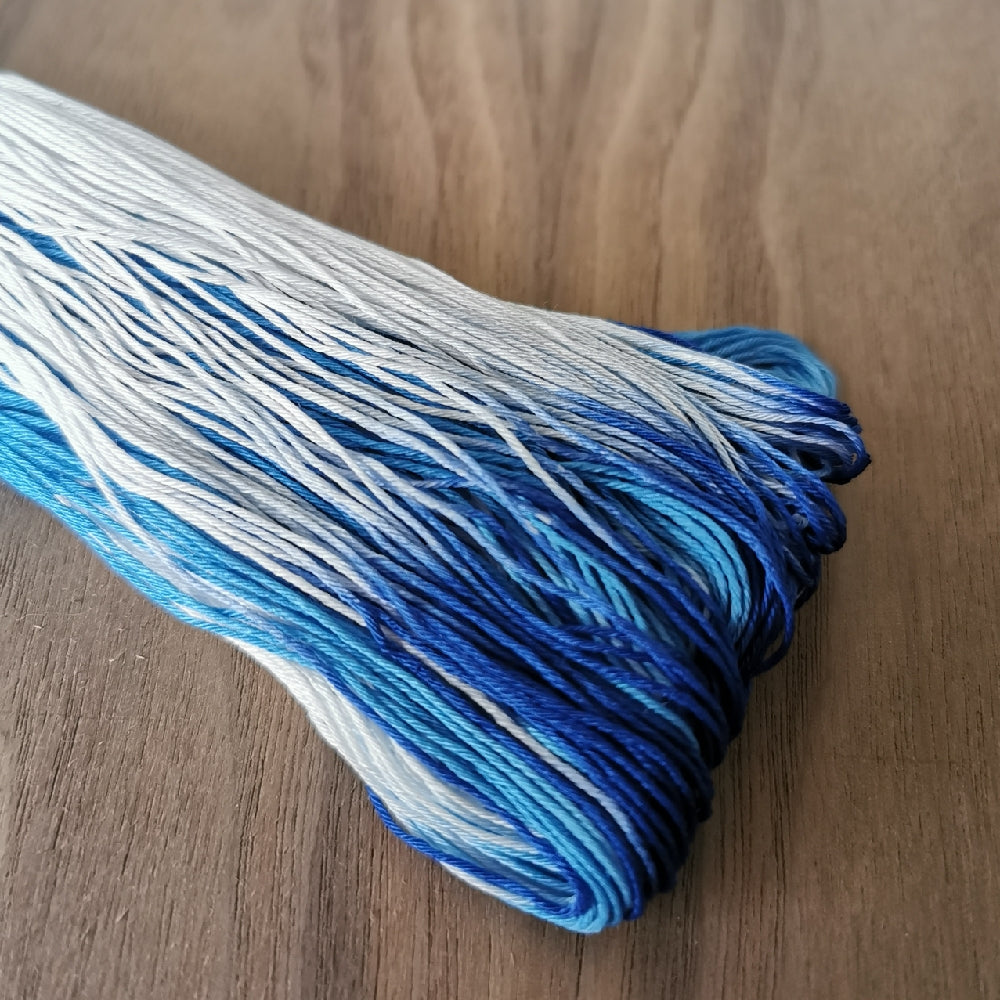 Daruma Yokota Sashiko Thread Thick - 100m skein variegated
