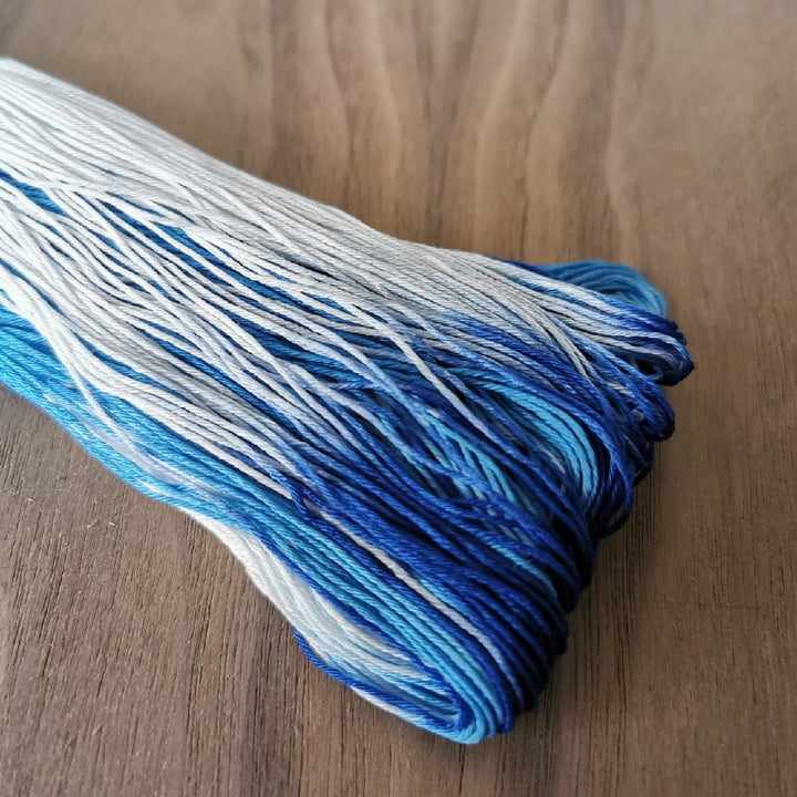 Daruma Yokota Sashiko Thread Thick - 100m skein variegated