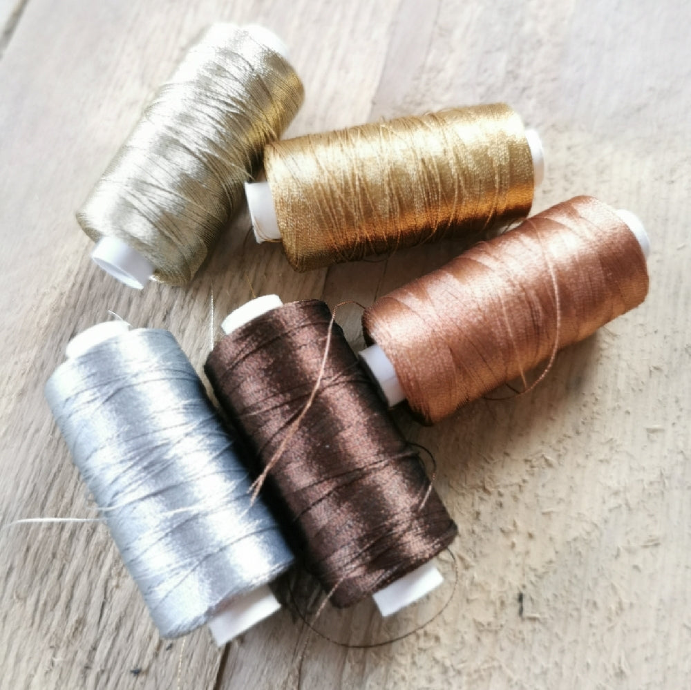 Sajou Metal Thread No 15