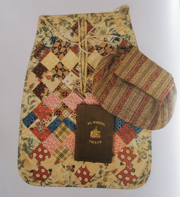 Sewing Rolls, Needle Rolls and Huswifs by Dawn Cook Ronningen
