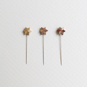 Cohana Winter Gold 2020 Wooden Star Marking Pins