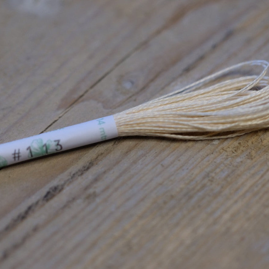 Studio Flax Linen Thread 14m skein - cream/beige