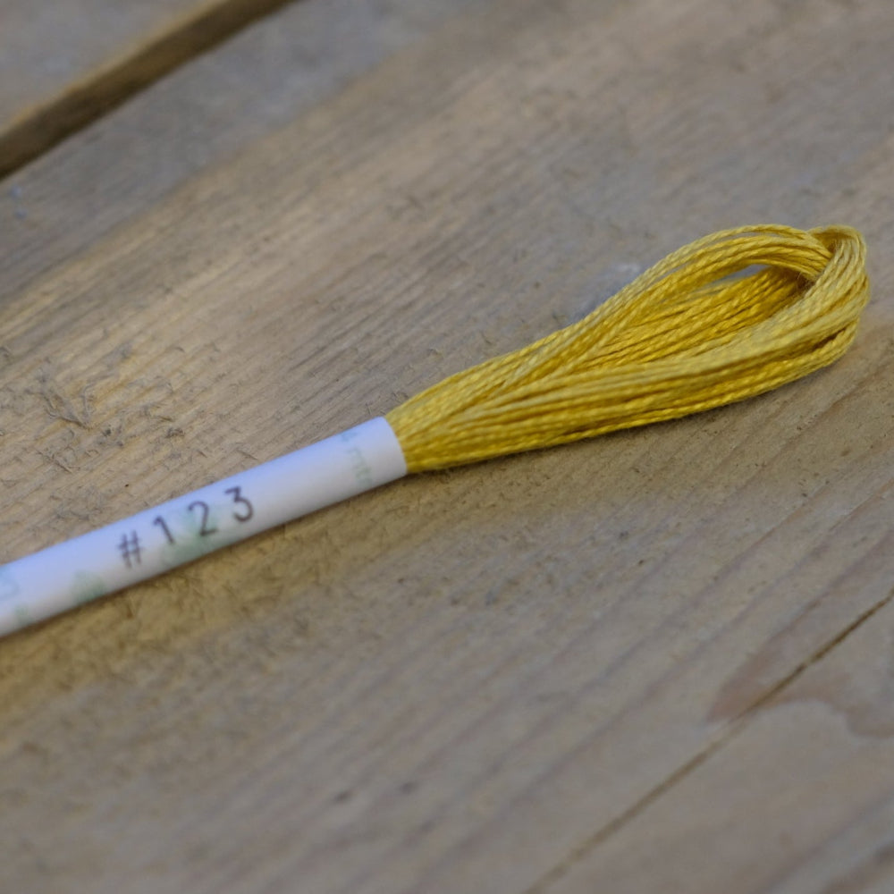 Studio Flax Linen Thread 14m skein - yellows