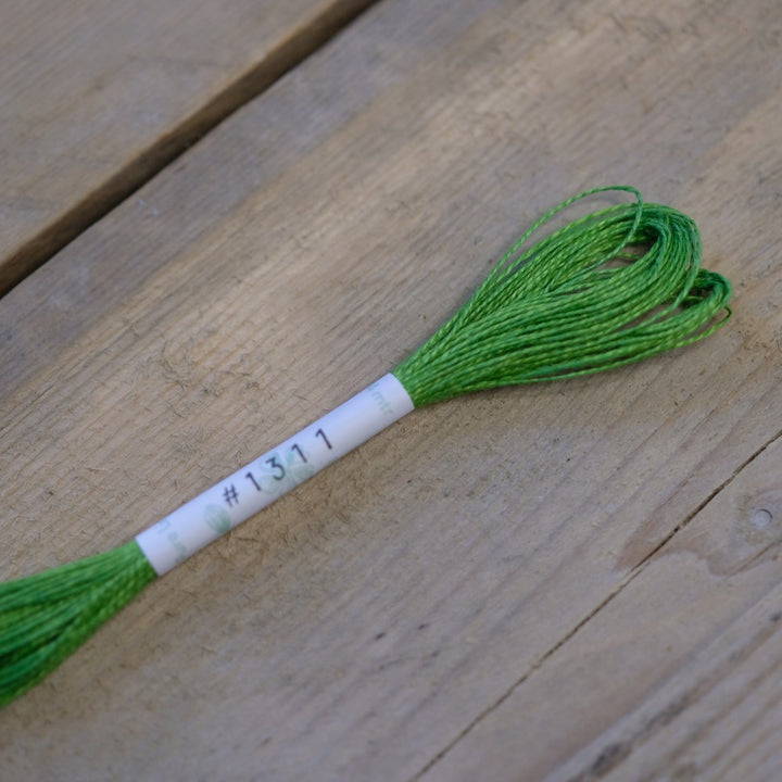 Studio Flax Linen Thread 14m skein - greens