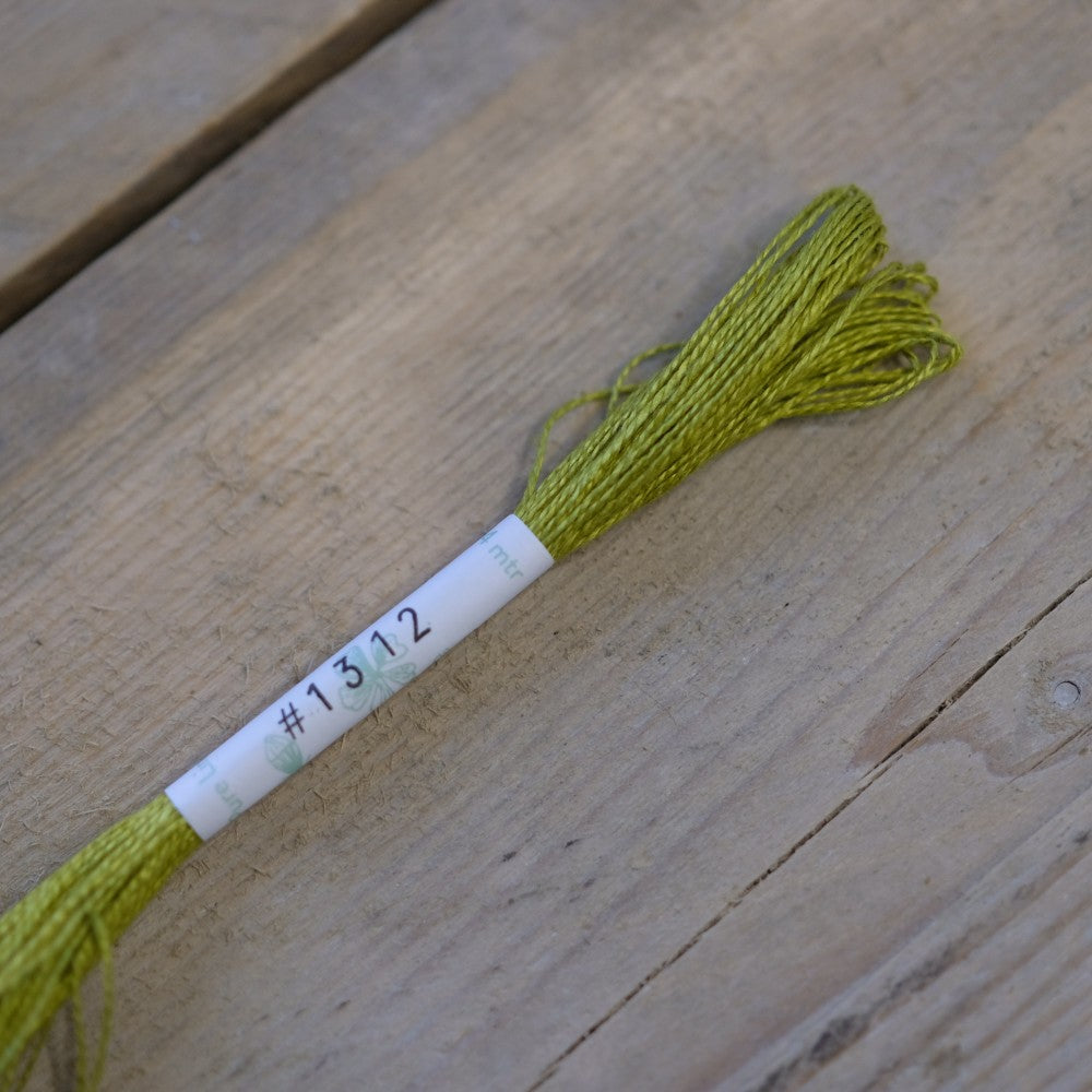Studio Flax Linen Thread 14m skein - greens