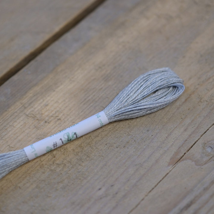 Studio Flax Linen Thread 14m skein - neutrals