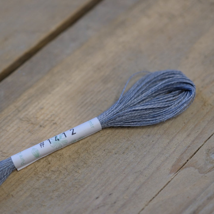 Studio Flax Linen Thread 14m skein - neutrals