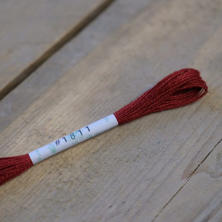 Studio Flax Linen Thread 14m skein - reds