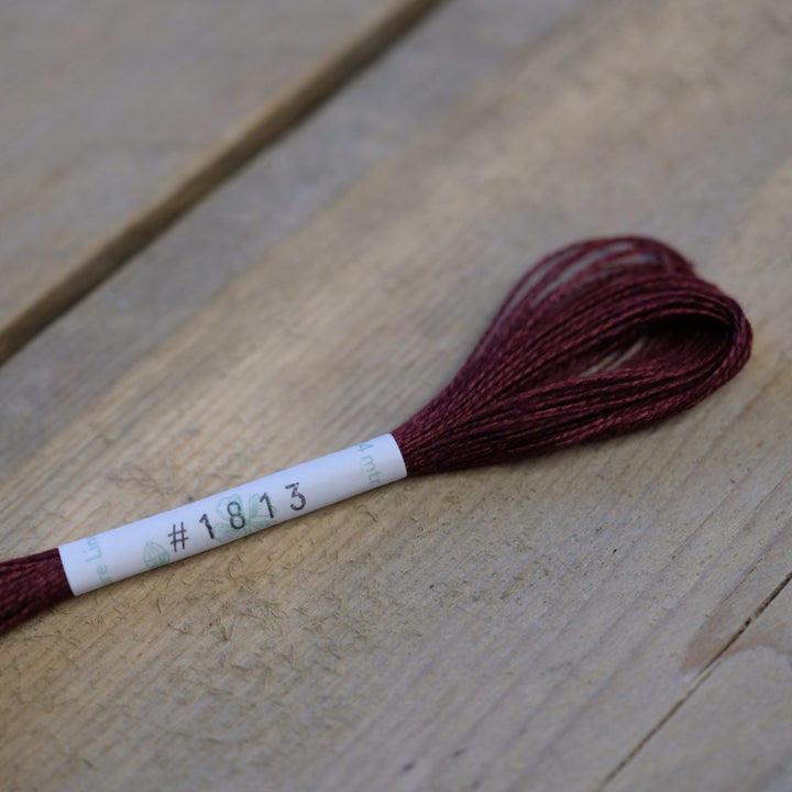 Studio Flax Linen Thread 14m skein - reds