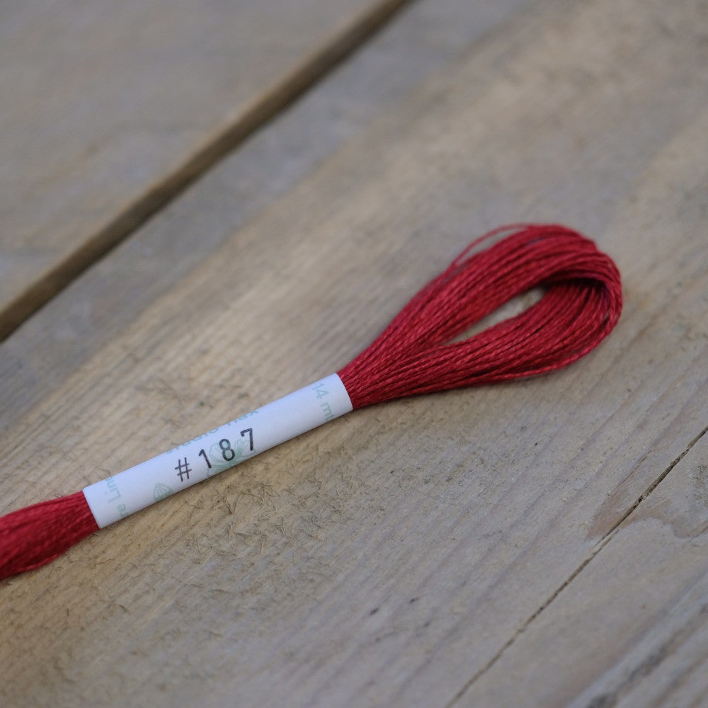Studio Flax Linen Thread 14m skein - reds