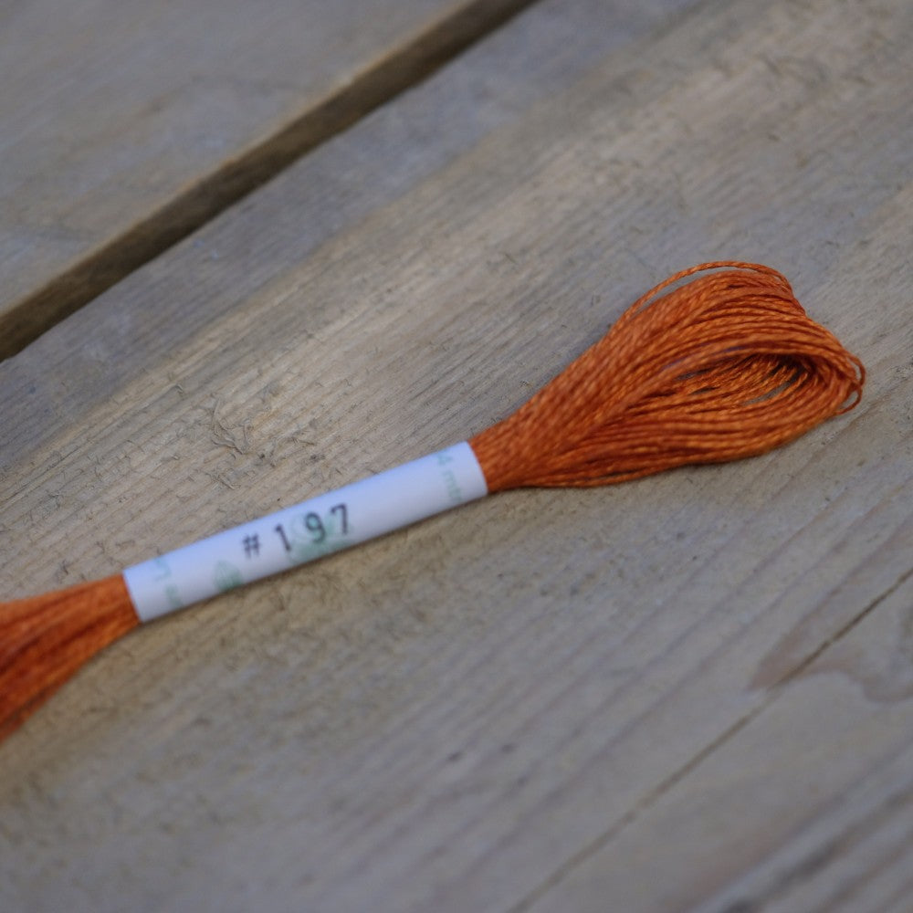 Studio Flax Linen Thread 14m skein - oranges