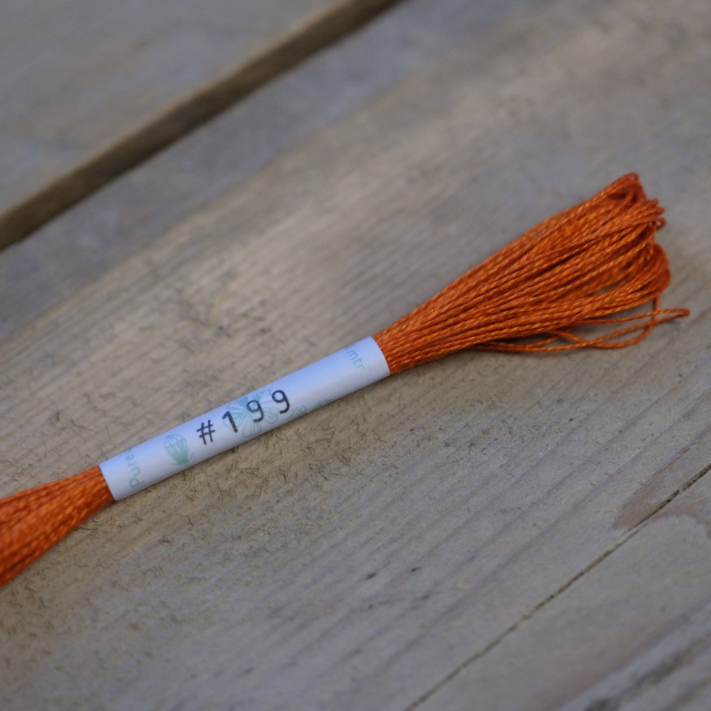 Studio Flax Linen Thread 14m skein - oranges