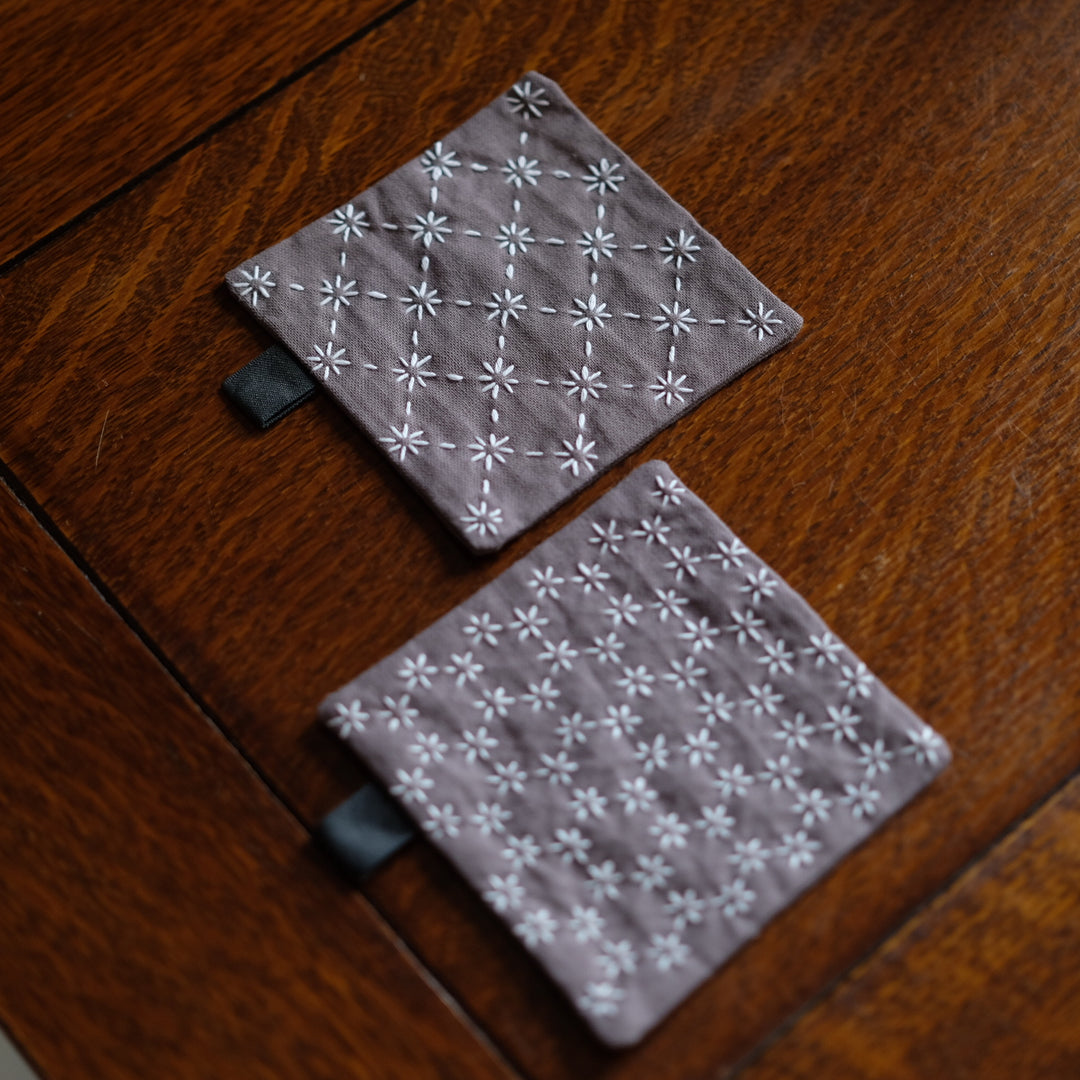 Cosmo Hidamari Sashiko Pair of Coasters Kit - Taupe (brown/grey)