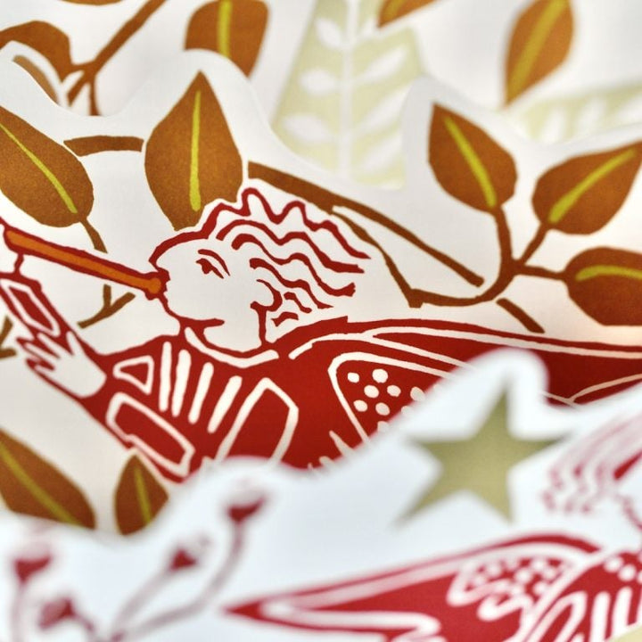 Cambridge Imprint Splendid Shelf Decoration Leaves and Berries