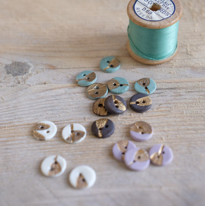 Camelir Ceramic Buttons - Herbier Gold 12mm SINGLE BUTTON