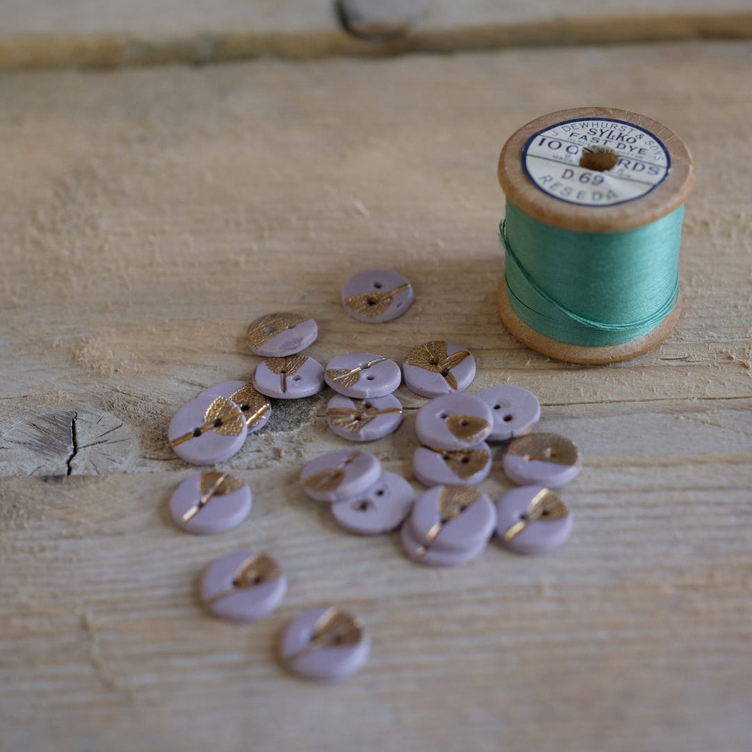 Camelir Ceramic Buttons - Herbier Gold 12mm SINGLE BUTTON