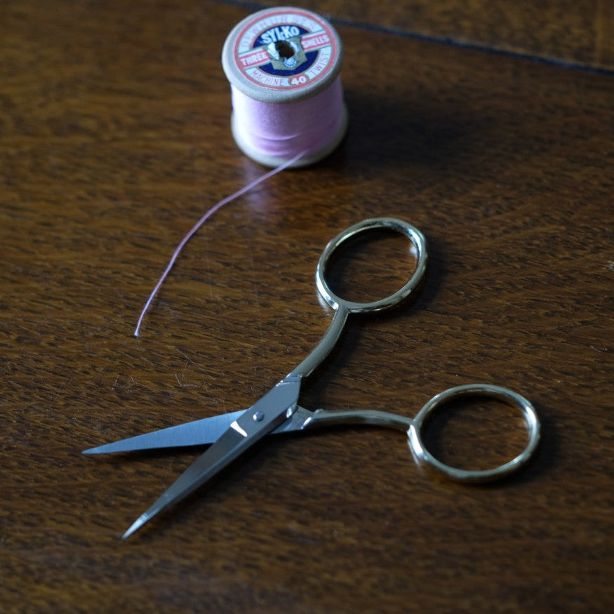 Large bow scissors