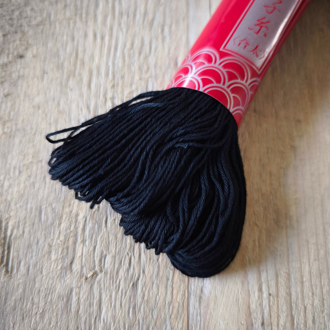 Daruma Yokota Sashiko Thread Thick - 100m skein