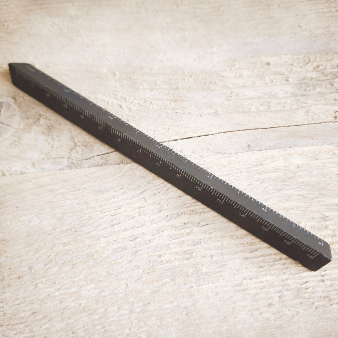 E+M Holz Prisma Ruler