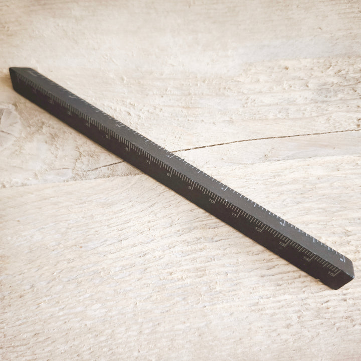 E+M Holz Prisma Ruler