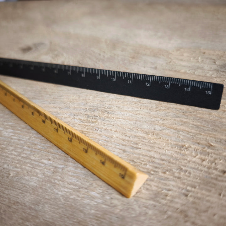 E+M Holz Prisma Ruler