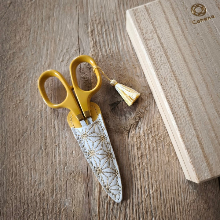 Cohana 9th Anniversary Lacquer Scissors Asanoha Edition