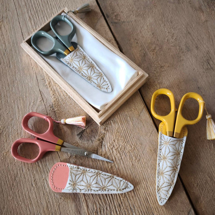 Cohana 9th Anniversary Lacquer Scissors Asanoha Edition