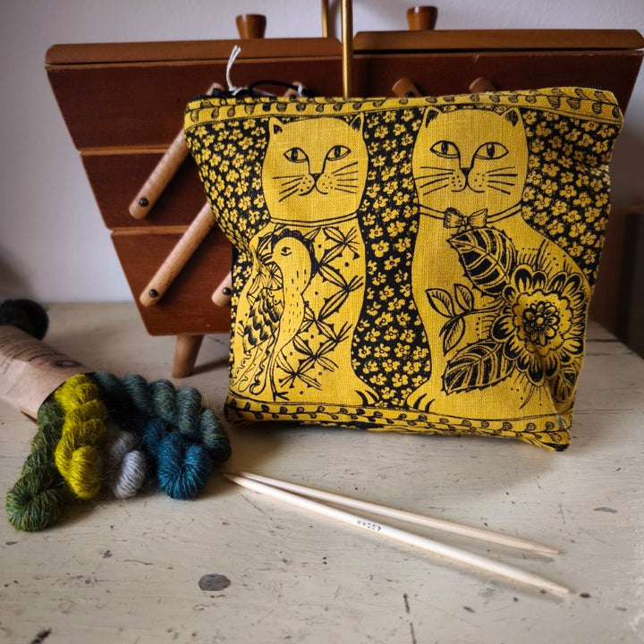 Jill Pargeter Linen Zip Pouch