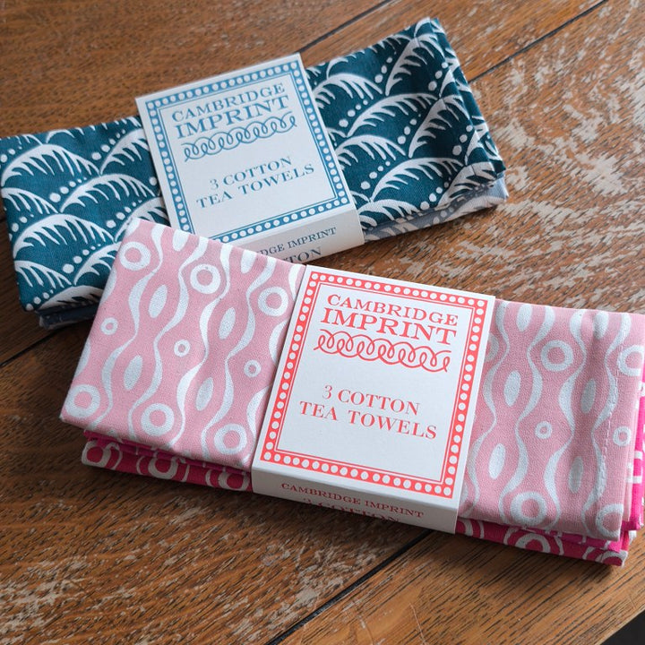 Cambridge Imprint Pack of 3 Cotton Tea Towels