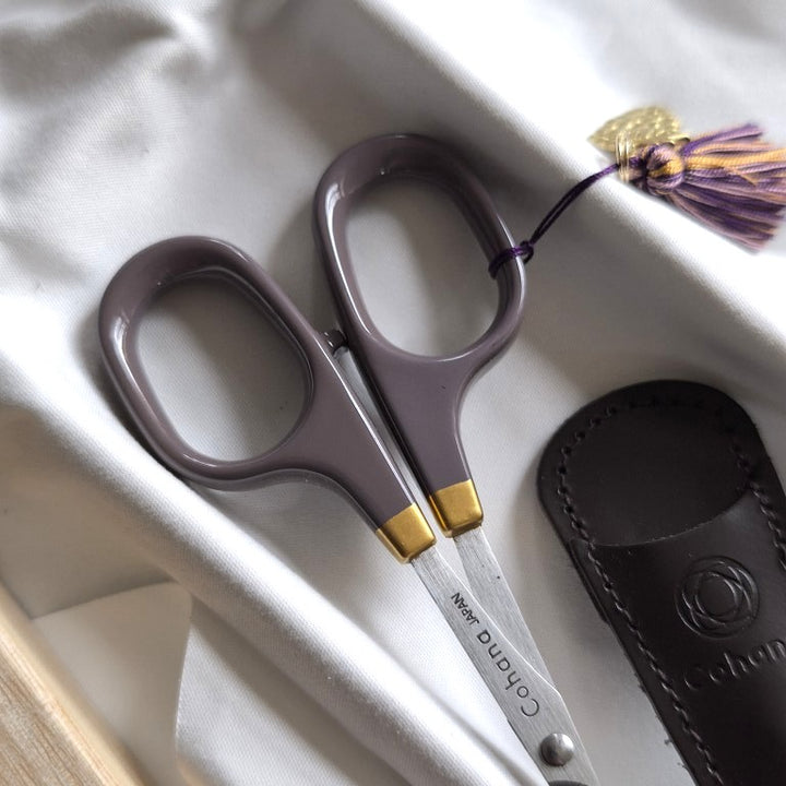 Cohana Lacquer Scissors Grape Edition