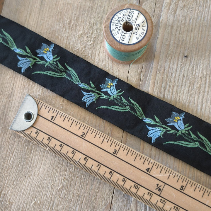 Kafka Bluebell Ribbon 32 mm wide - per 50cm length