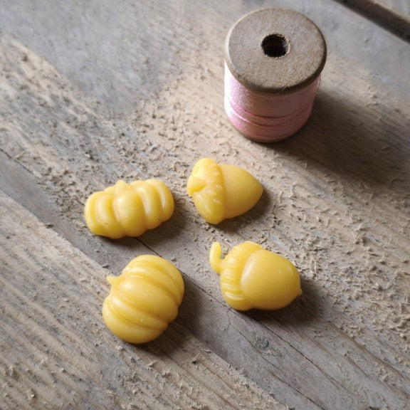 Beeswax Thread Conditioner