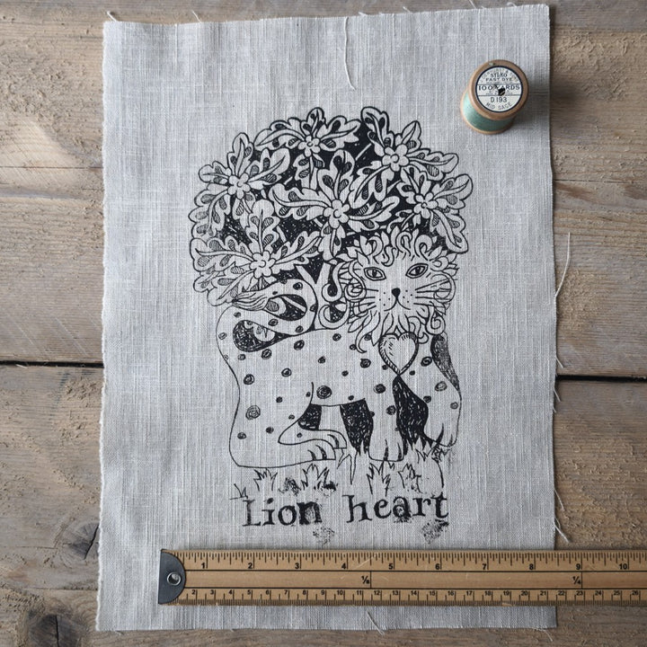 Jill Pargeter Linen Embroidery Cloth - Lion Heart