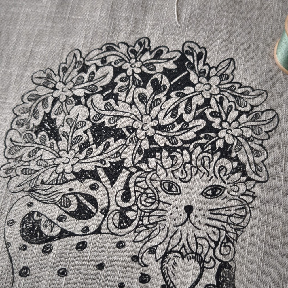 Jill Pargeter Linen Embroidery Cloth - Lion Heart