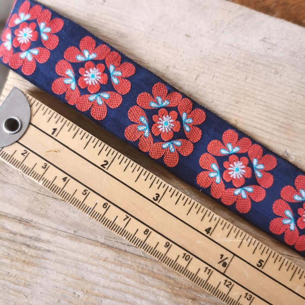 Kafka Retro Flower Ribbon 32 mm wide - per 50cm length