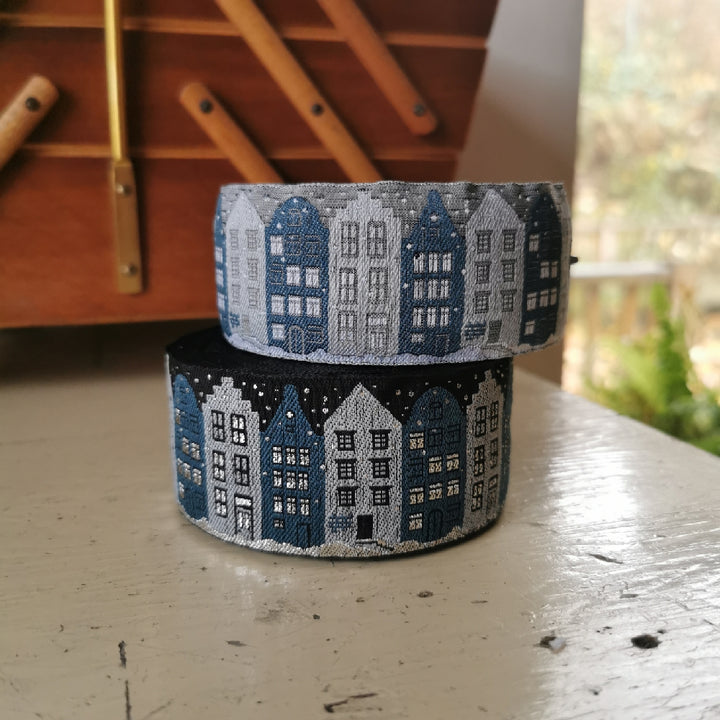 Kafka Winter Houses Ribbon - 40mm wide, per 50cm length