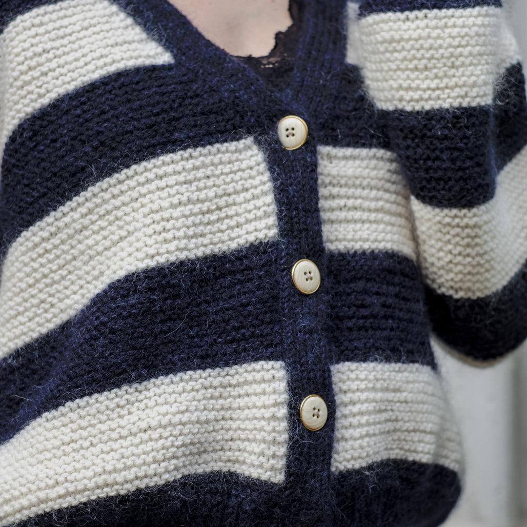 Knits to Wear: Effortless Patterns by Kutova Kika, Veronika Lindberg - pre-order for 26 Nov